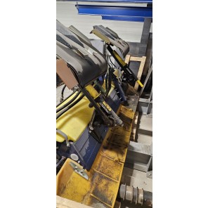 Brukt fres 821, 2.5m m/2 sporsettere f.innskrapere 09/811-830.93