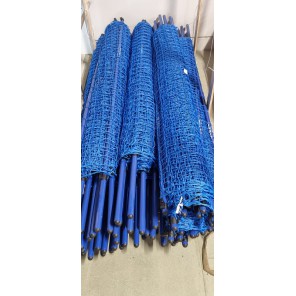 Avsperringsnett B, 15x2m 7x7cm maskevidde Blå ferdig montert med 9st staur